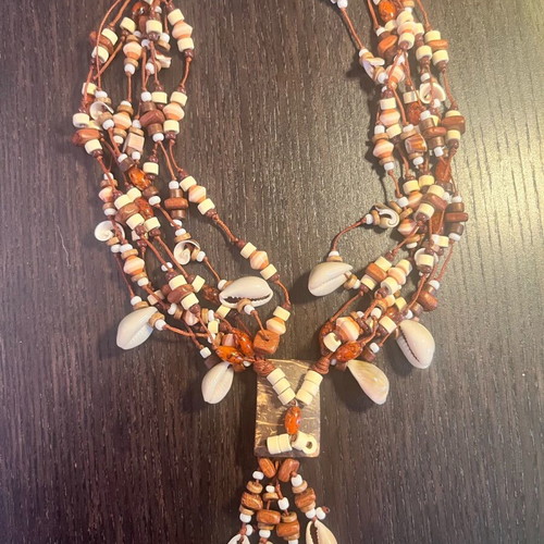 Necklace with shells like new, handmade multi strand
