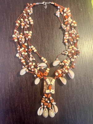 Necklace with shells like new, handmade multi strand
