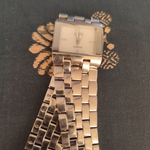 Women's watches used, white and silver, all working