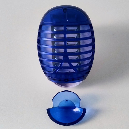 Primo EGS-11A Electric Insect Trap 1W like new, blue and white