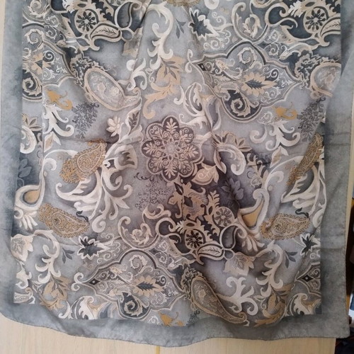 Square scarf new, colorful printed 0.87x0.87