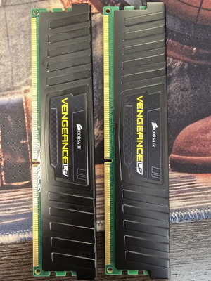 Corsair Vengeance LP DDR3 8GB Kit (2x4GB) 1600MHz used