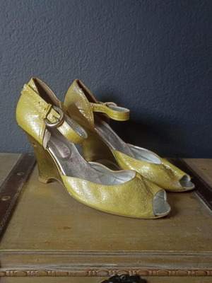 Platform heels used, size 37, gold color