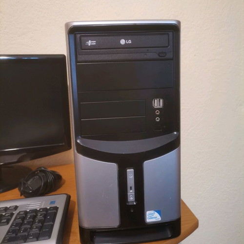 Desktop computer used, full set with monitor and peripherals