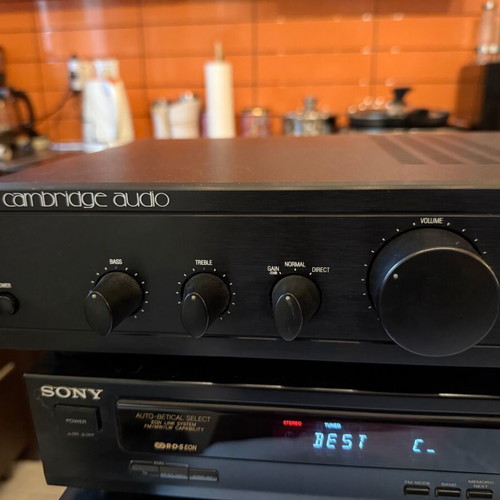 Ενισχυτής Cambridge Audio A3i σαν καινούργιο με είσοδο phono