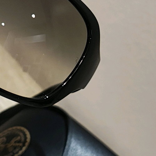 Ray Ban women's sunglasses like new, black