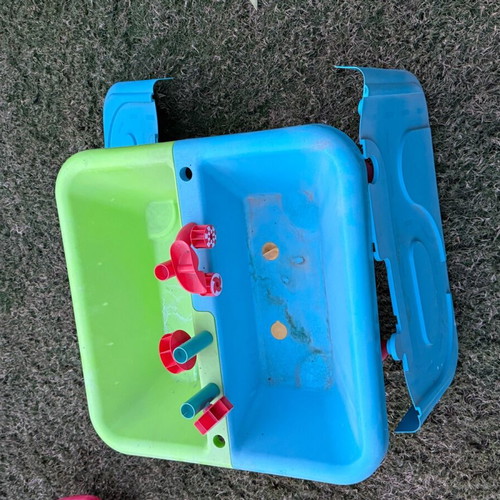 Water and Sand Play Table like new