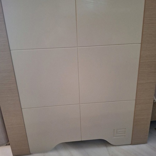 Guy Laroche baby cot like new, convertible to toddler bed up to 4 years