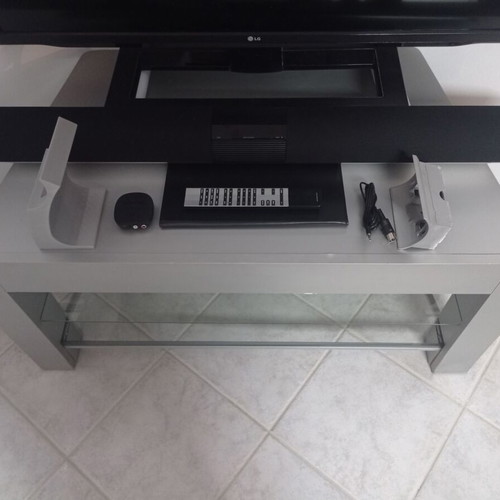 Bang & Olufsen Beolab 3500 Soundbar σαν καινούργιο με Bluetooth και βάσεις