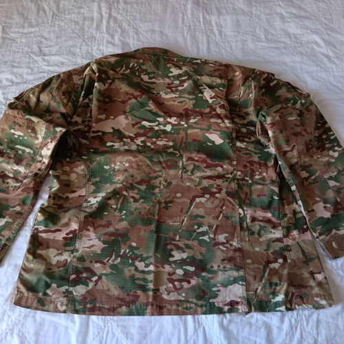 Military camouflage uniform set used, size extra large with pockets