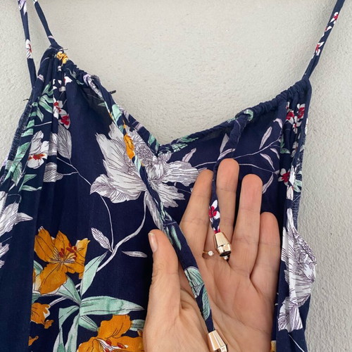 Floral blue romper shorts like new, size S