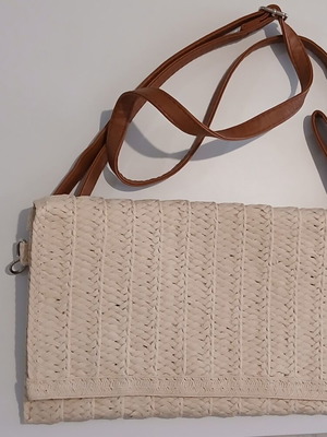 Beige crossbody bag, lightweight straw