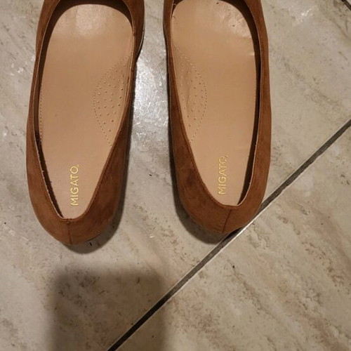 Migato camel suede wedge shoes like new, size 38