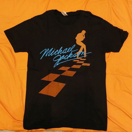 Black T-shirt size M like new
