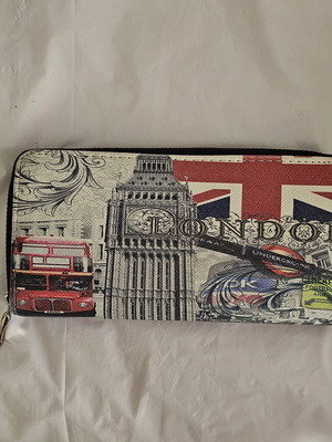 Wallet with English flag design