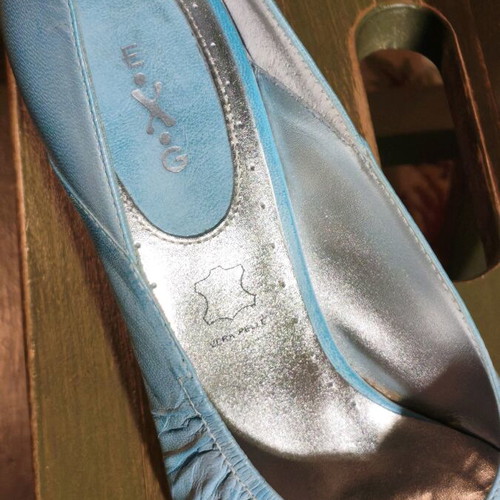 Blue pumps like new, size 39, 8 cm heel