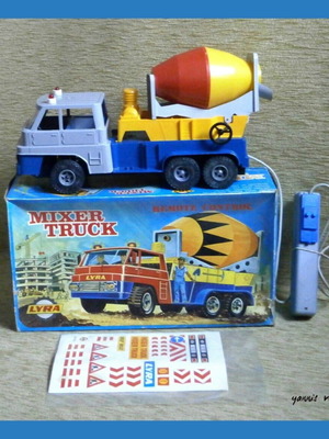 Lyra Mixer Truck No 110 B/O R/C vintage battery toy