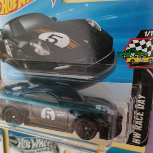 Hotwheels Pantone Nissan Mustang Twin Mill Rally Racers Set, sealed