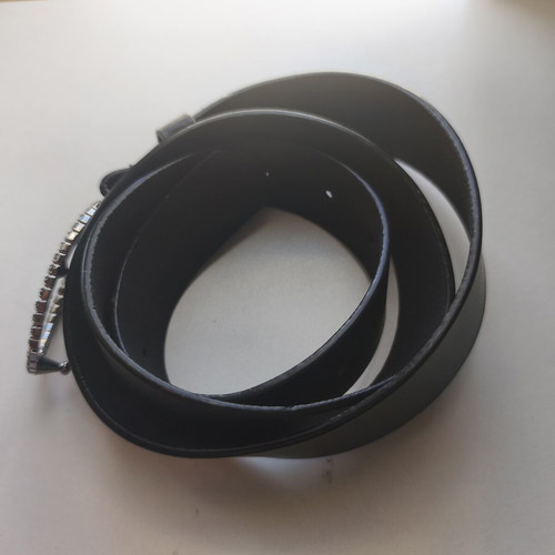 Black women's belt with oval rhinestone buckle
