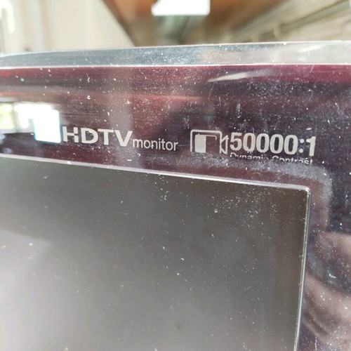 Samsung P2770HD 27" HD TV with HDMI and digital channels