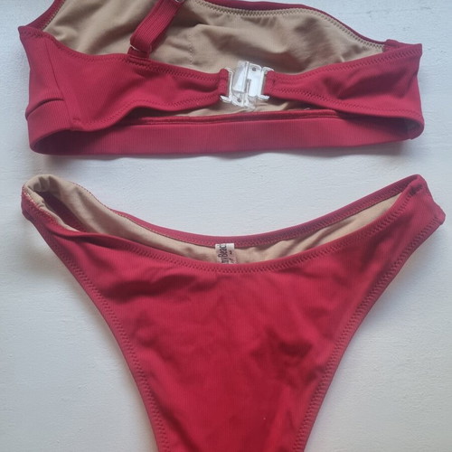 One-shoulder swimsuit size M like new, red