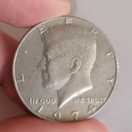 America USA 1/2 Dollar 1974 nickel like new