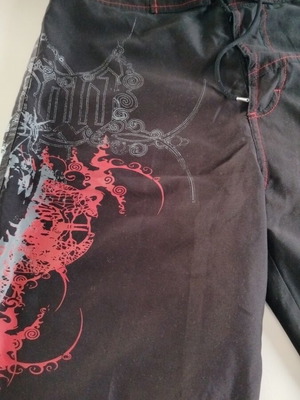Oxbow men's bermuda like new, black with red and gray patterns, size M