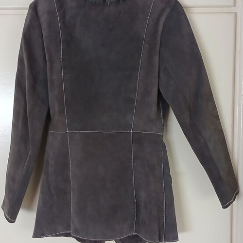 Vintage Devonshire Lady leather jacket with fur collar, like new