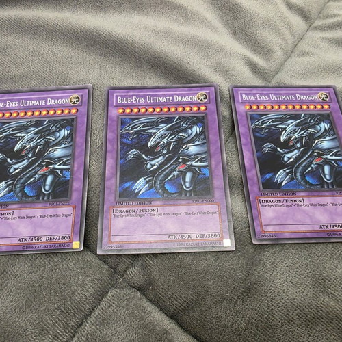 Blue Eyes Ultimate Dragon Limited Edition card like new
