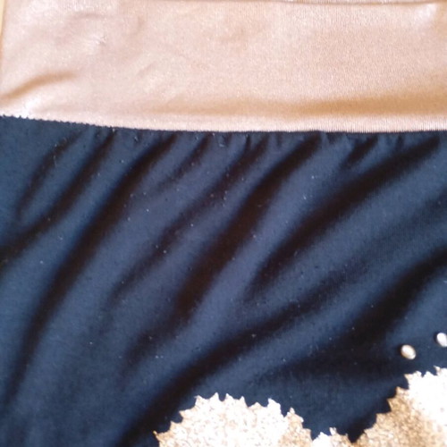 Dress with one sleeve and one shoulder exposed used, size L, black and gold