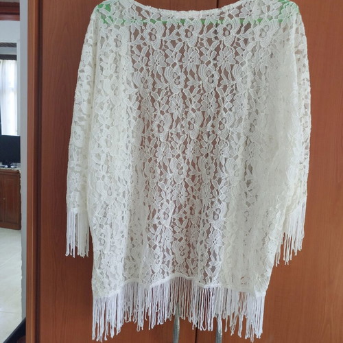 Lace cardigan with fringes like new, white, sizes M/L