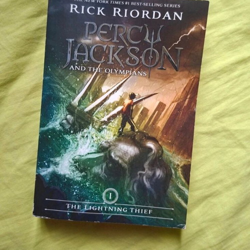 Percy Jackson and the Olympians The Lightning Thief book used, English