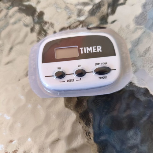 Timer for cooking and sweets, battery operated