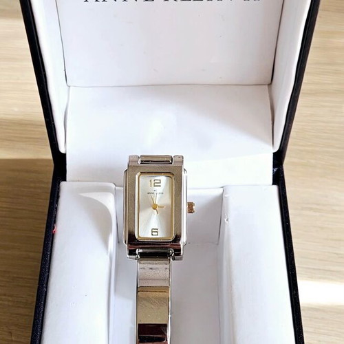 Anne Klein II wristwatch silver like new