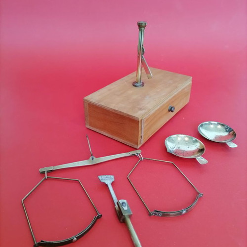 REX VINTAGE PRECISION BALANCE
