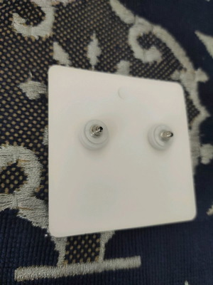 Heart earrings new