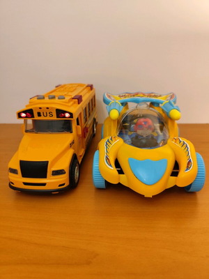 Toy car set used, school bus and racing car
