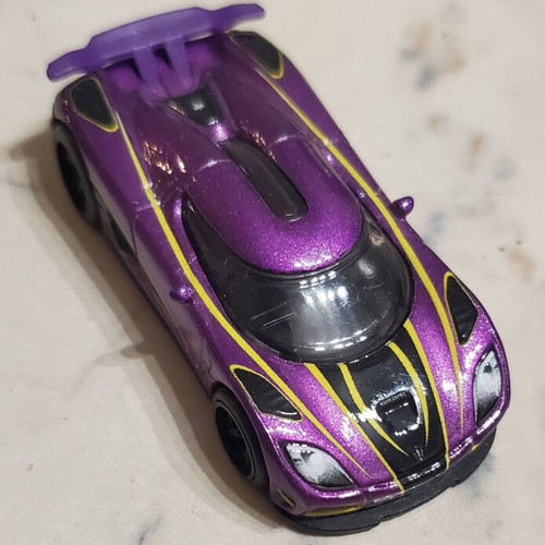 Hot Wheels Premium Koenigsegg Agera new