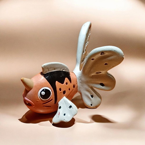 Pokémon Seaking action figure by Tomy, retro