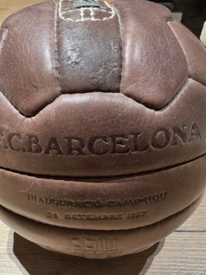 Μπάλα συλλεκτική έκδοση Barca Camp Nou σαν καινούργιο, δερμάτινη