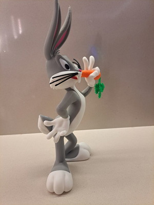Bugs Bunny figure, 24 cm