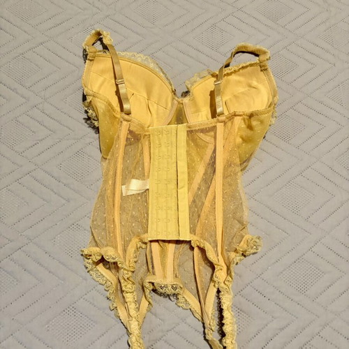 Venus Victoria Bustier Corset pastel yellow used with garters