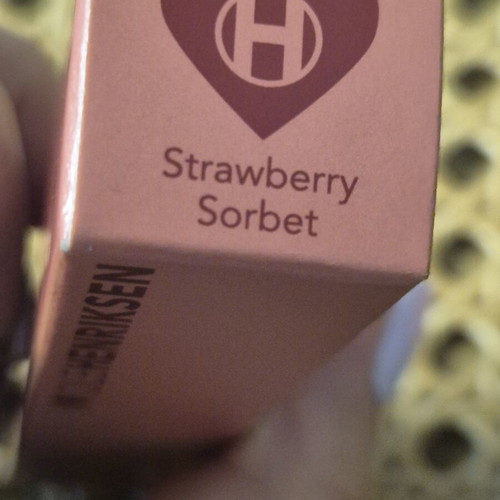 Ole Henriksen Pout Preserve Peptide Lip Treatment Strawberry Sorbet new