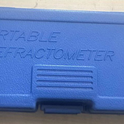 Refractometer new with calibration water and full kit