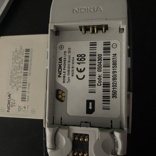 Nokia 3310 used, functional with original charger, unlocked