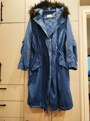 Blue long jacket with detachable fur hood like new