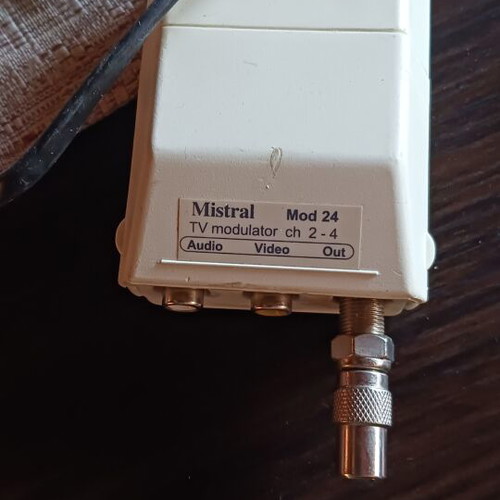 Mistral TV Modulator Mod 24 like new, RF audio/video output