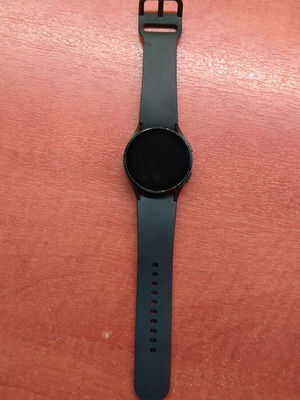 Galaxy Watch 4 like new in very good condition