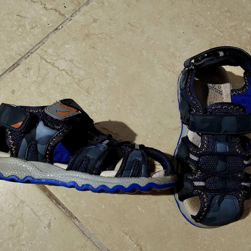 Children's leather sandals size 25, blue, used