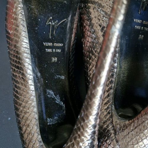 Giuseppe Zanotti metallic python pumps like new, size 39, 15cm heel
